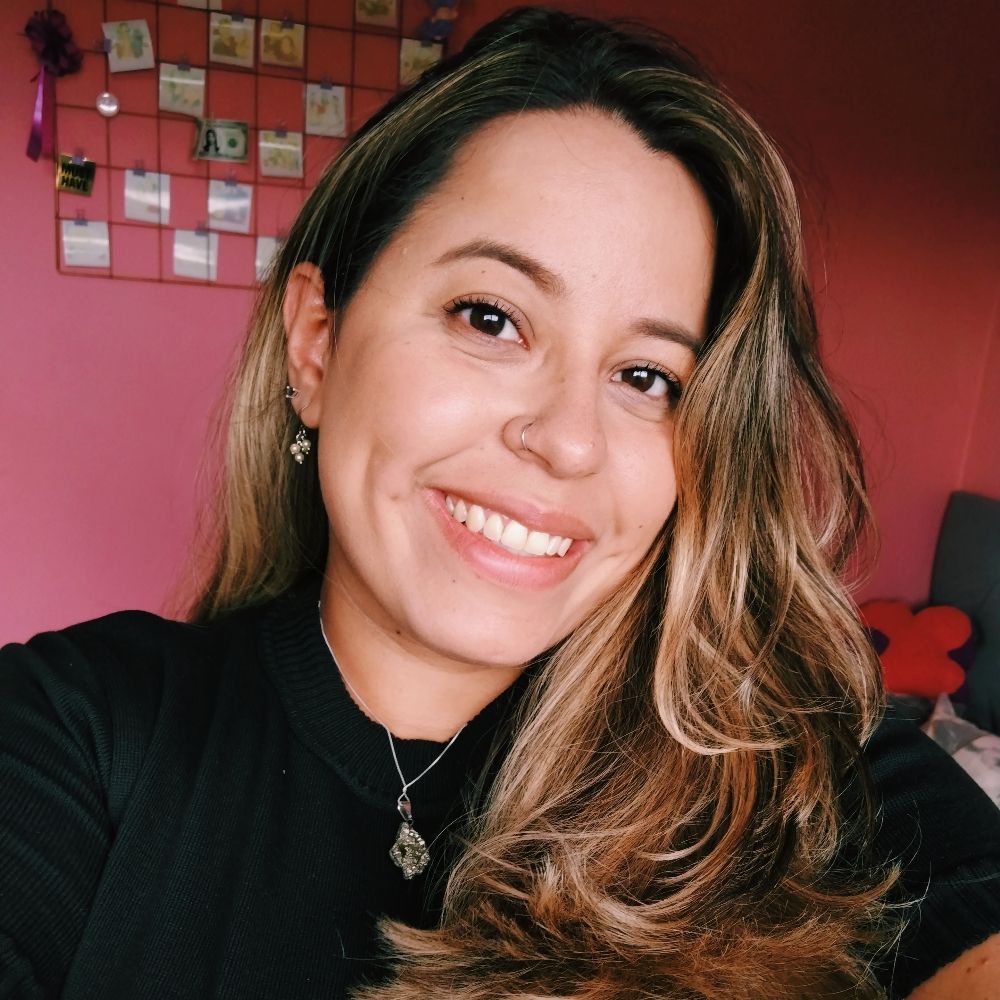 Jenifher Mello