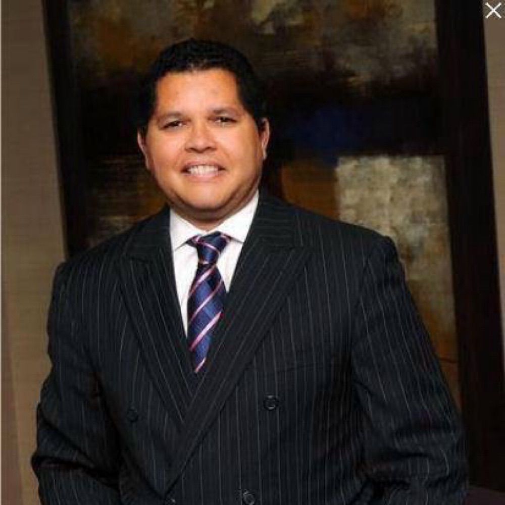 Daniel Maldonado Author