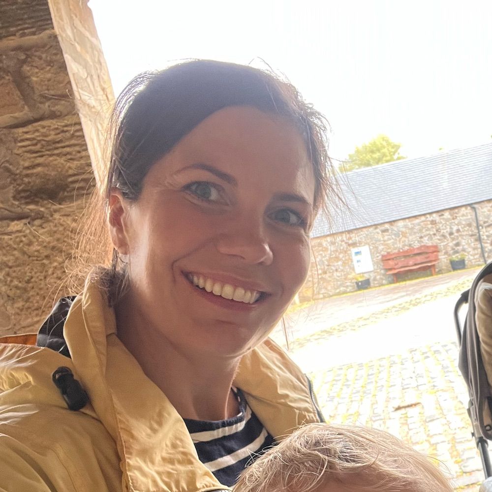 Dr Sinéad Currie