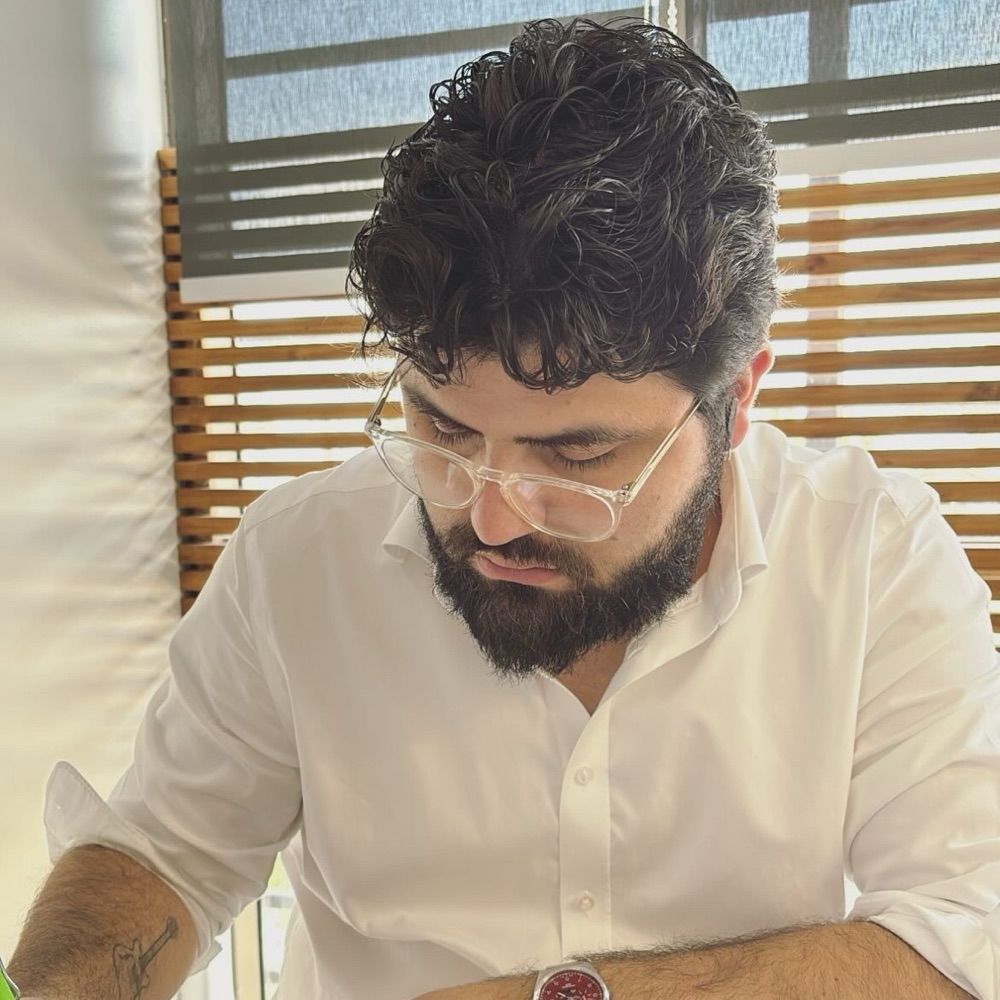 Hernán González