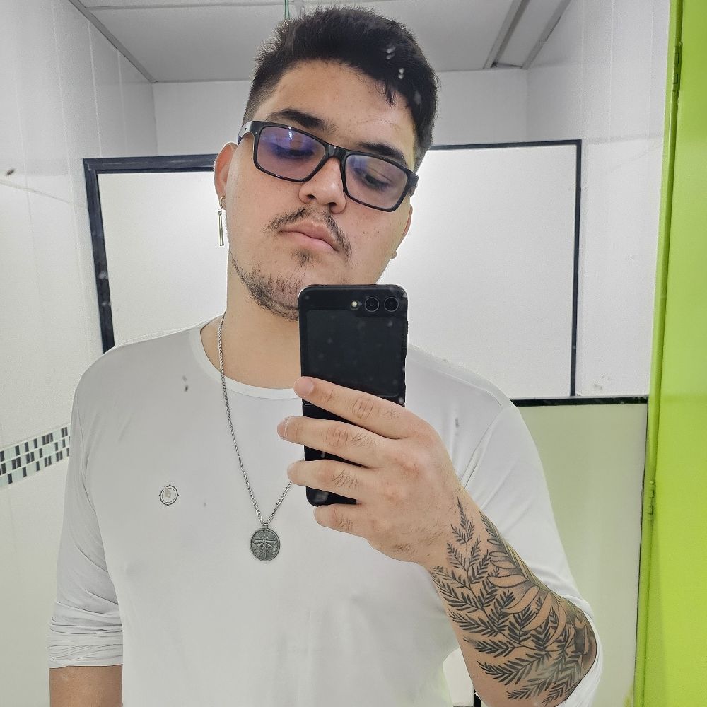 Theo Lacerda 