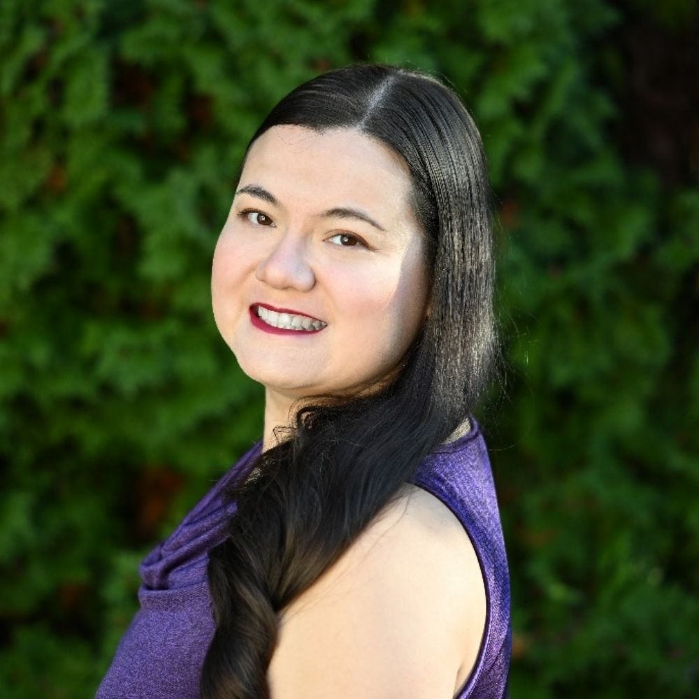 Elizabeth Leach-Leung