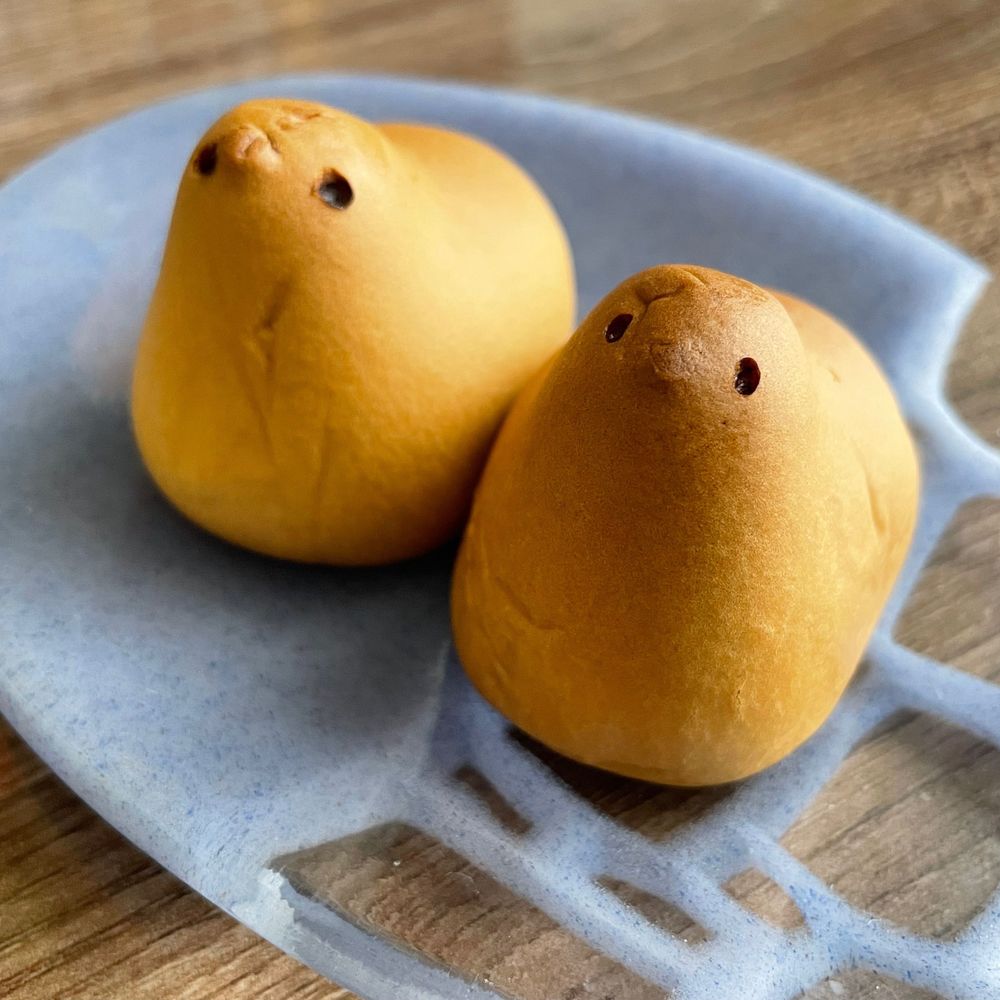 鳴神マキ