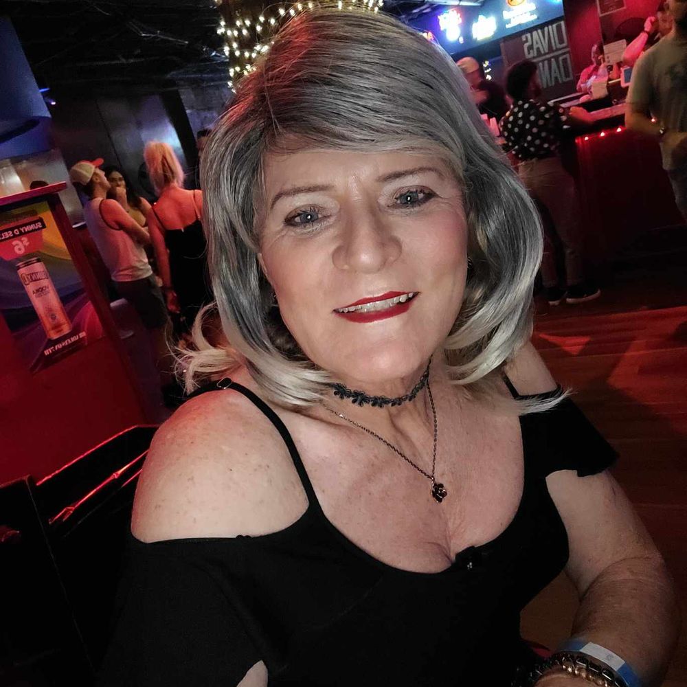 Joannie West