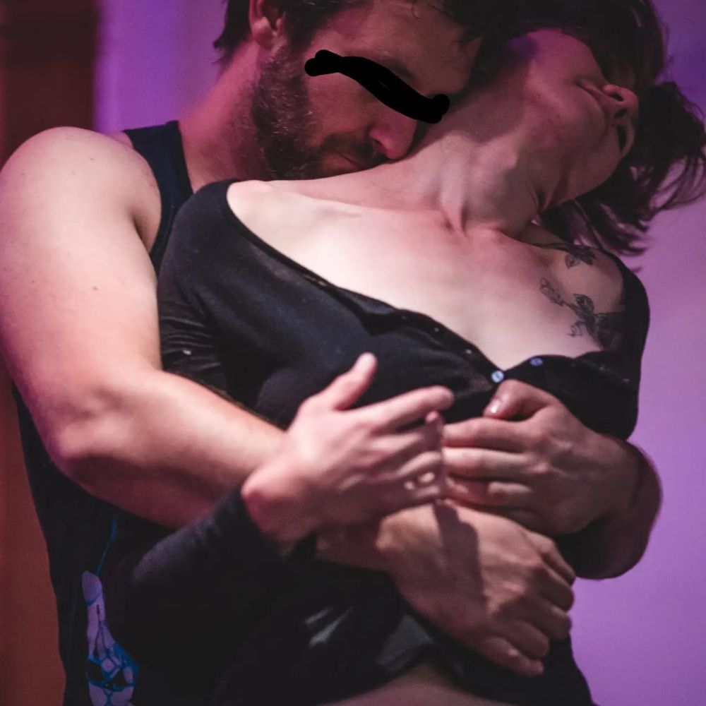 SluttyHands 