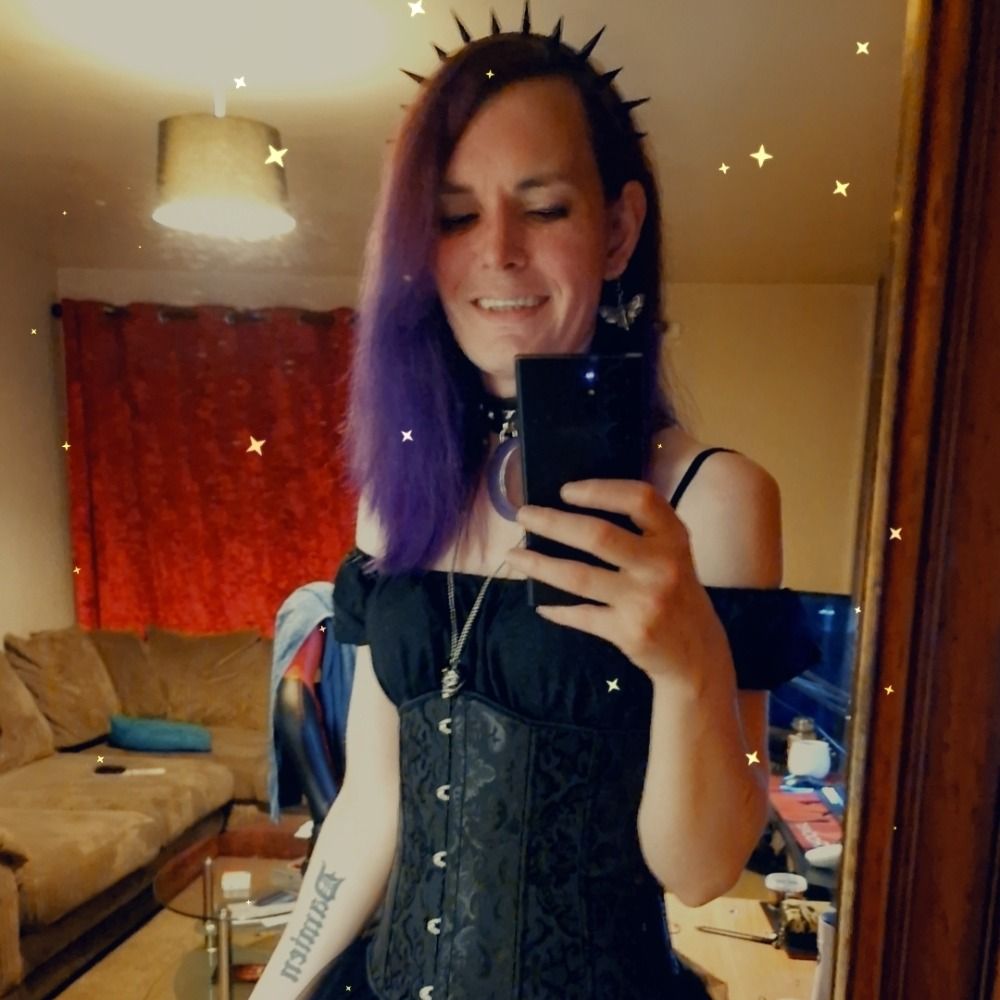 Penguinqueenluci