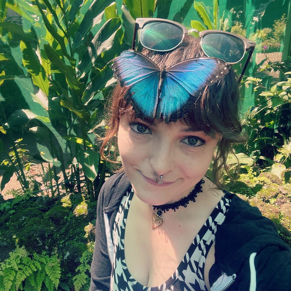 Emma 🧚🏻‍♀️🌱🍄☮️