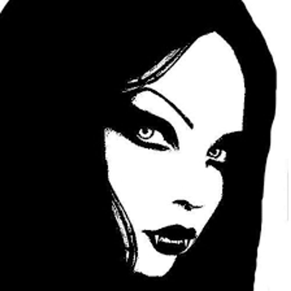 Mallory in Black