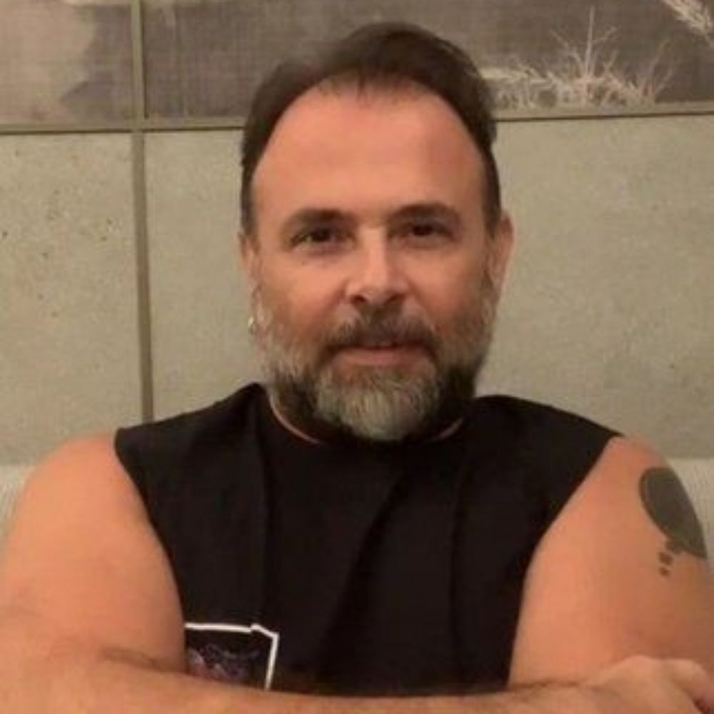 Daniel Lewis