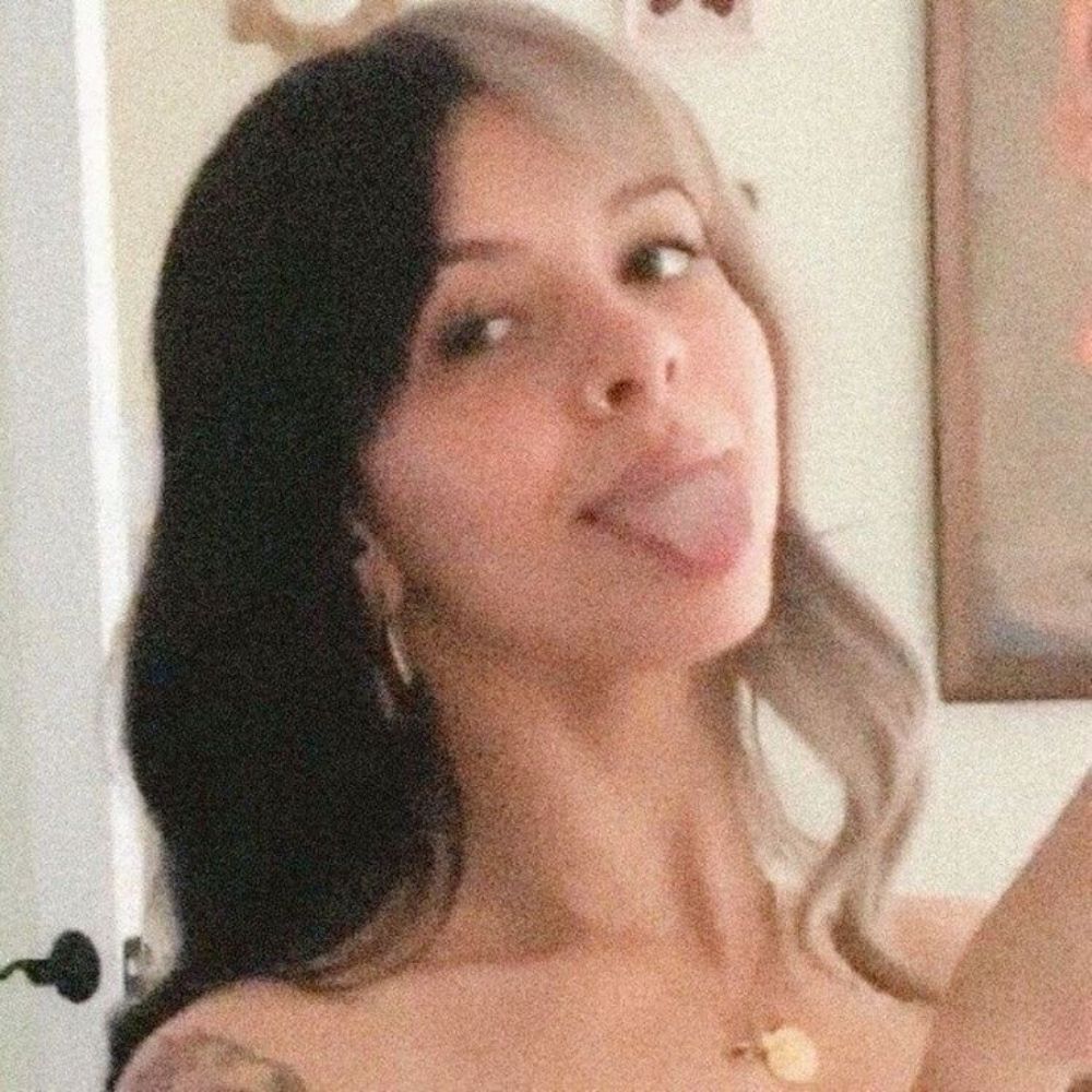 júlia 📖