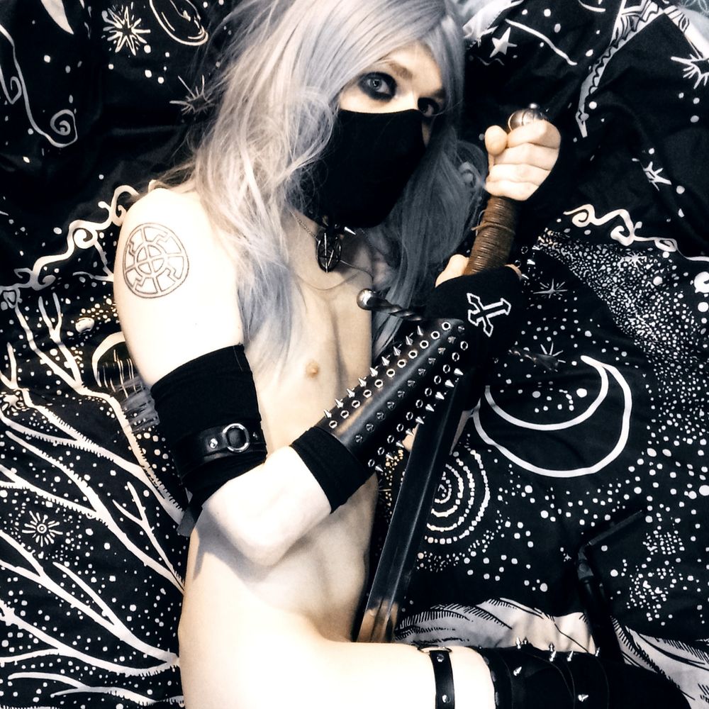 𝔄𝔢𝔩𝔡𝔴𝔢𝔫 𝔏𝔲𝔫𝔞𝔯𝔦𝔞