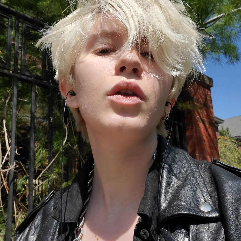 august ⛓️🍬🍒