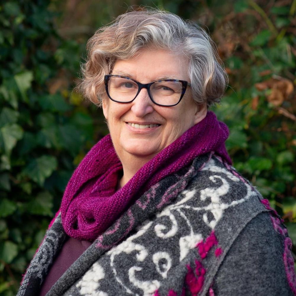 eileen35.bsky.social profile picture