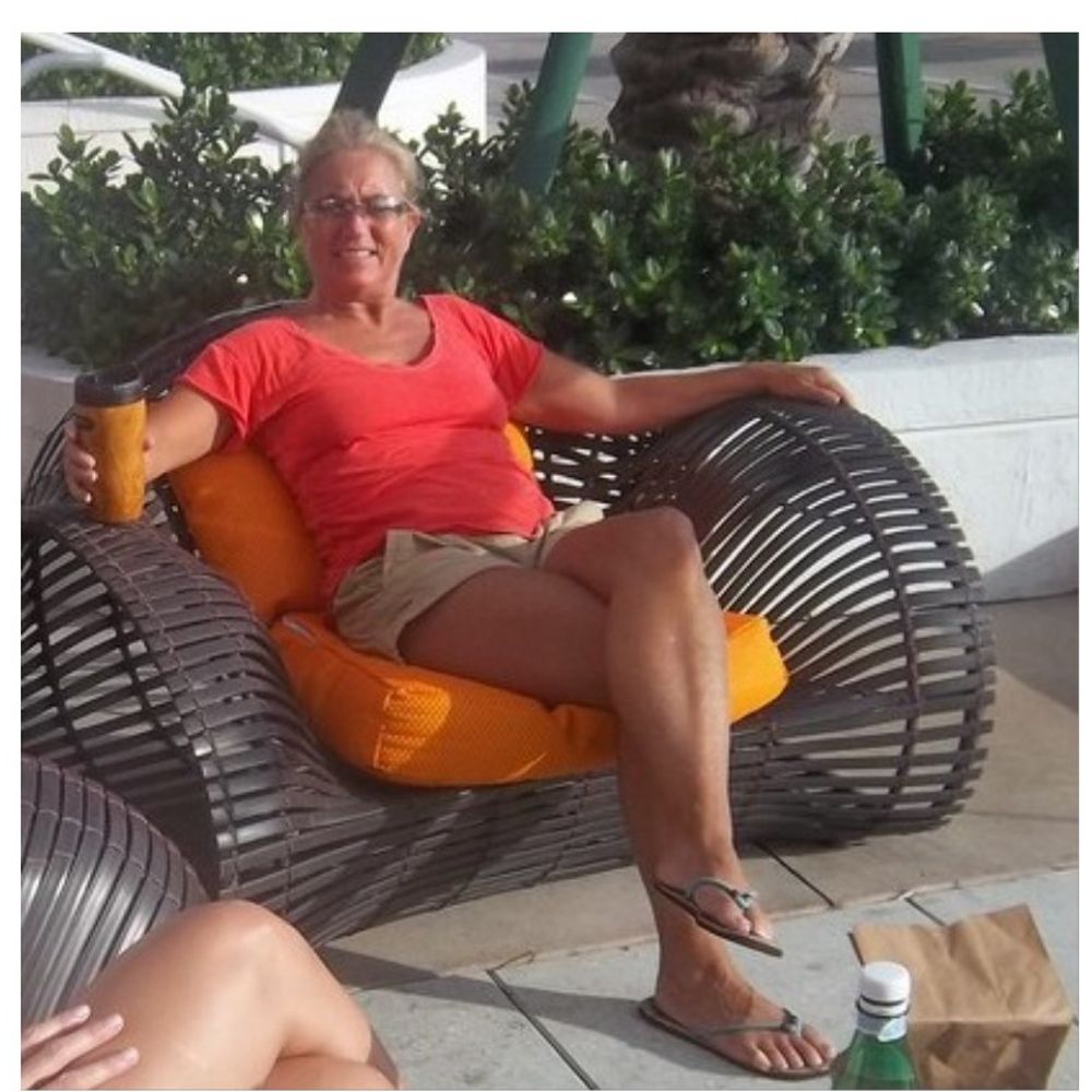 seasthemoment.bsky.social profile picture