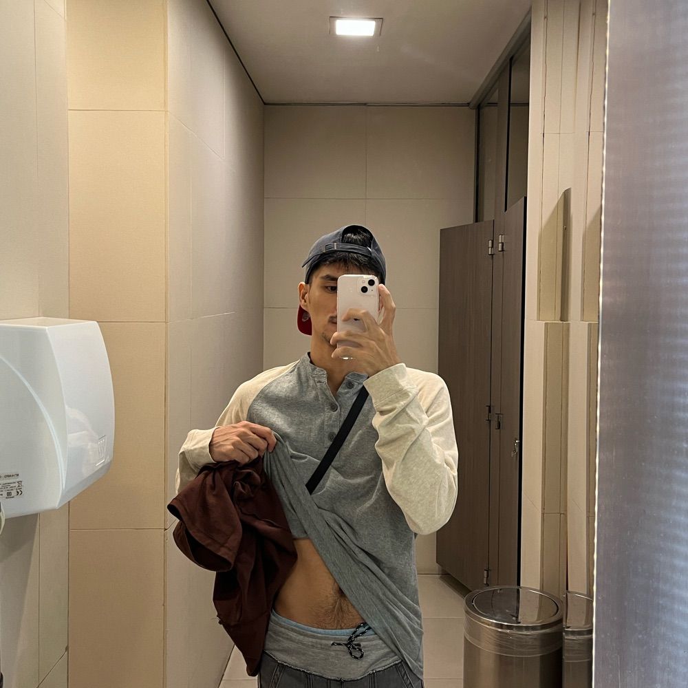 ⠀