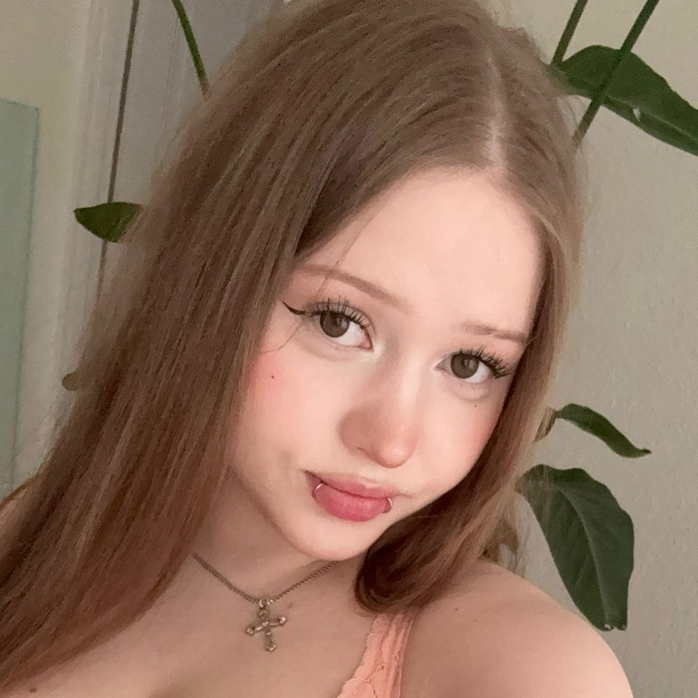 Mia White