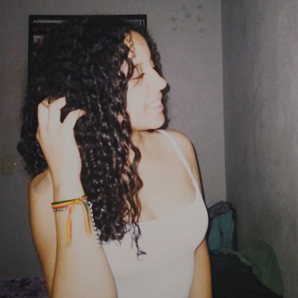Yasmim Mendonça 