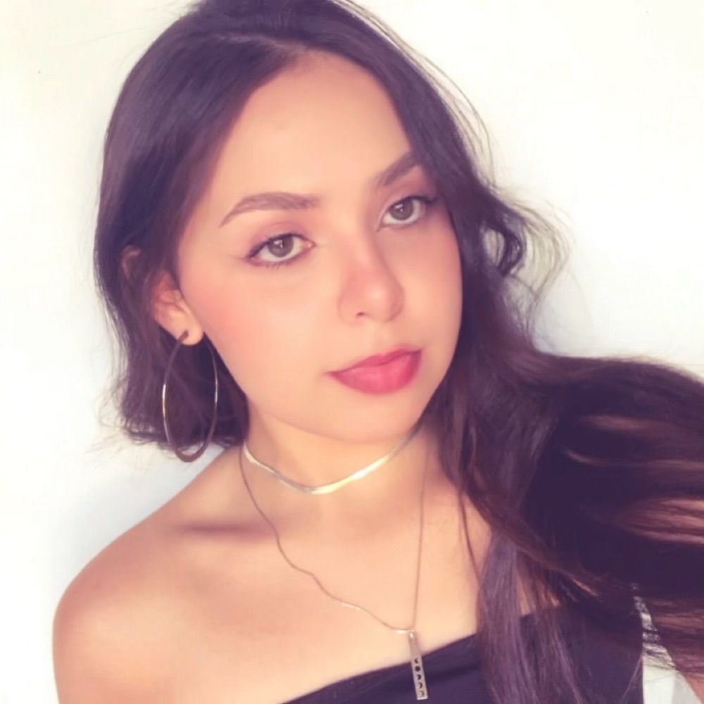 clara 🐝