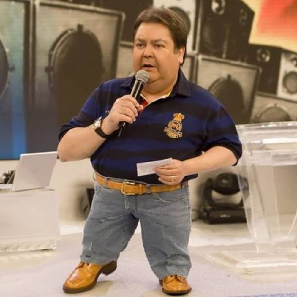 Todo dia uma mini pessoa diferente