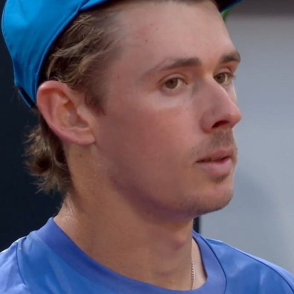 De Minaur