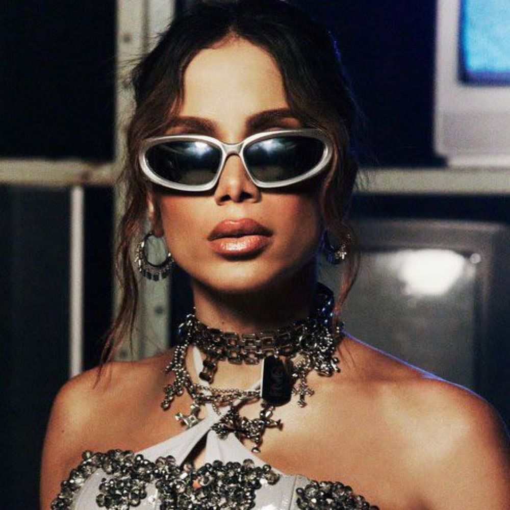 Anitta Central
