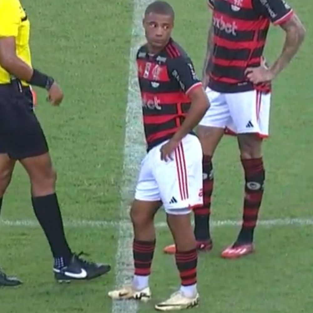 Edu esperando a volta do twitter 
