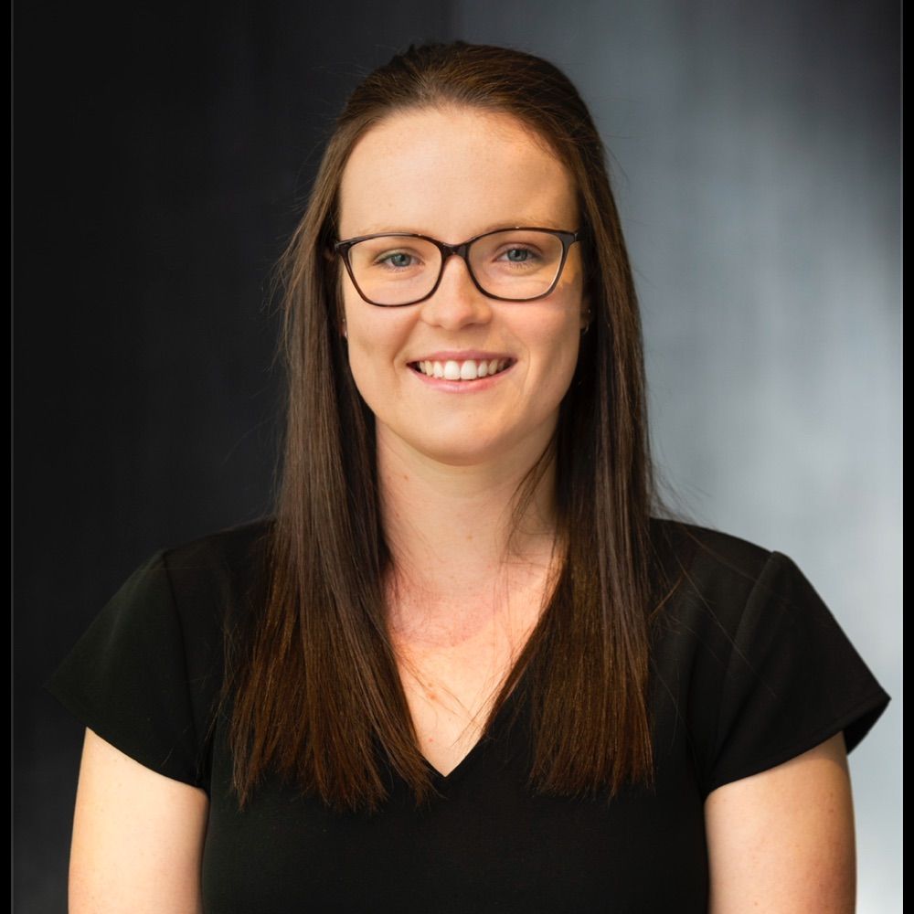 Dr Deanna Miller