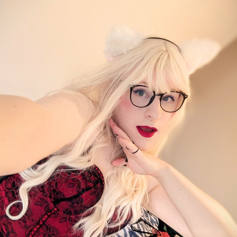 foxyleah FREE OF UNTIL JUNE🏳️‍⚧️🦊🔞