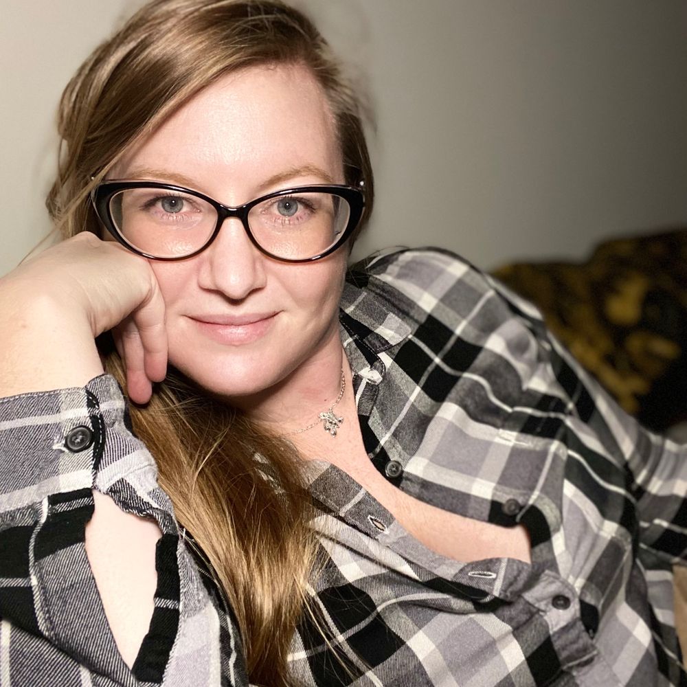 Author Michol Mae
