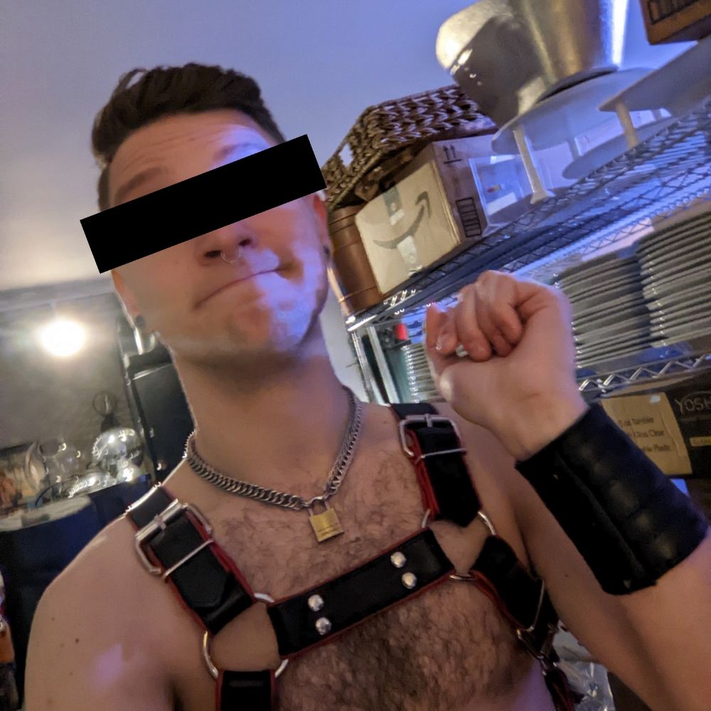 Shift 🏳️‍🌈🖤⛓️