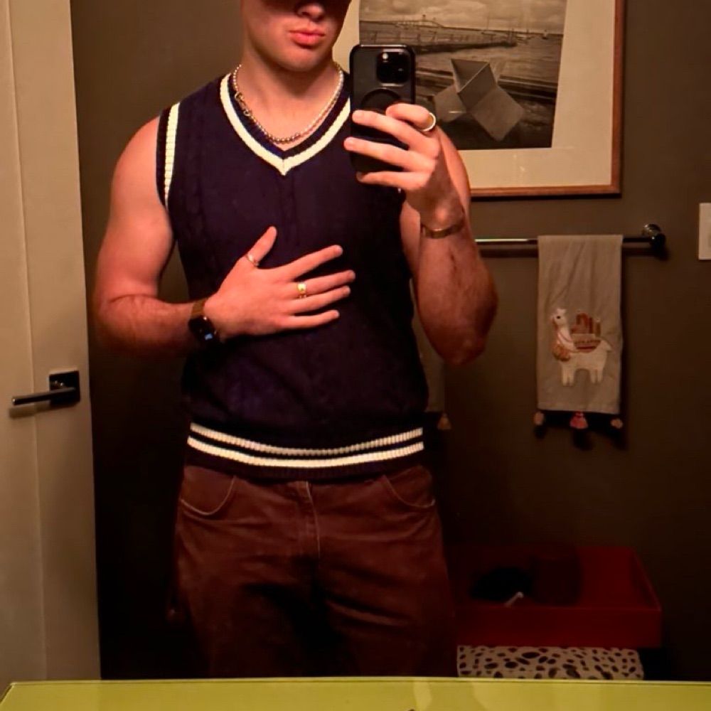 Alec (account lost at 1.3 million followers)