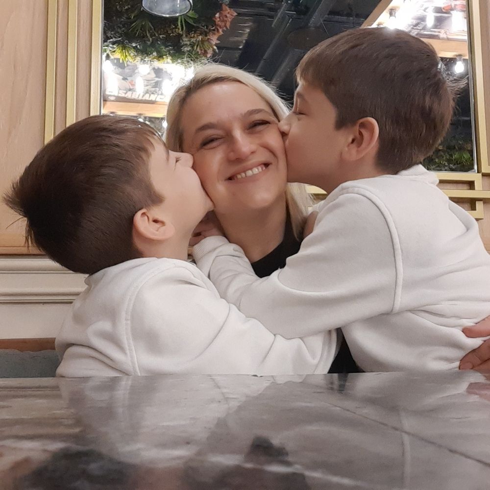 Gülden Ergezen