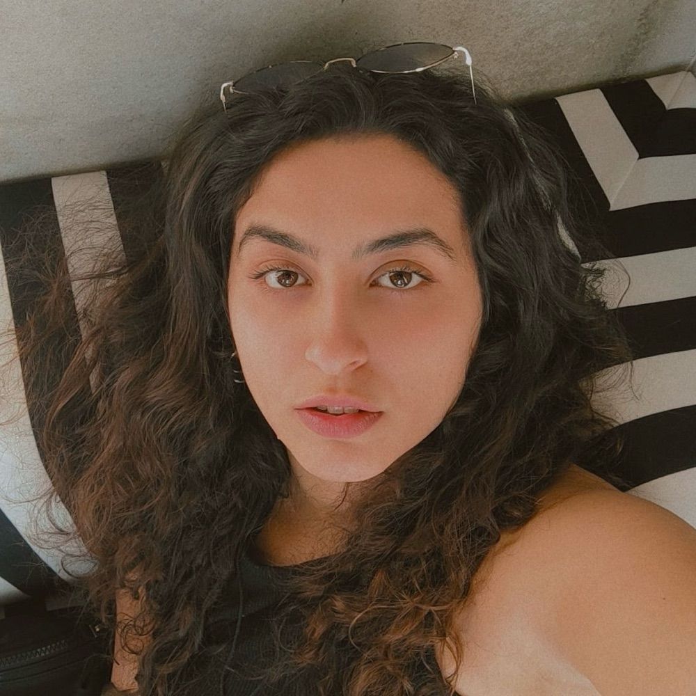 Krihenya Zeynep