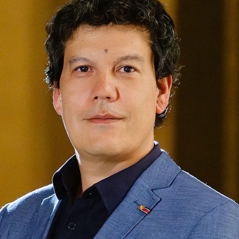 Ernesto Pasten