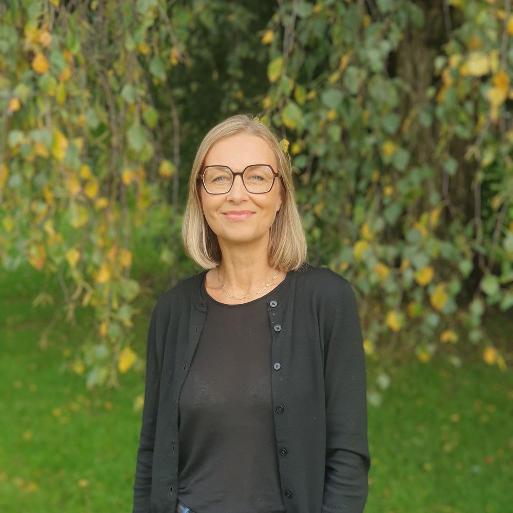 Prof Mel Woods
