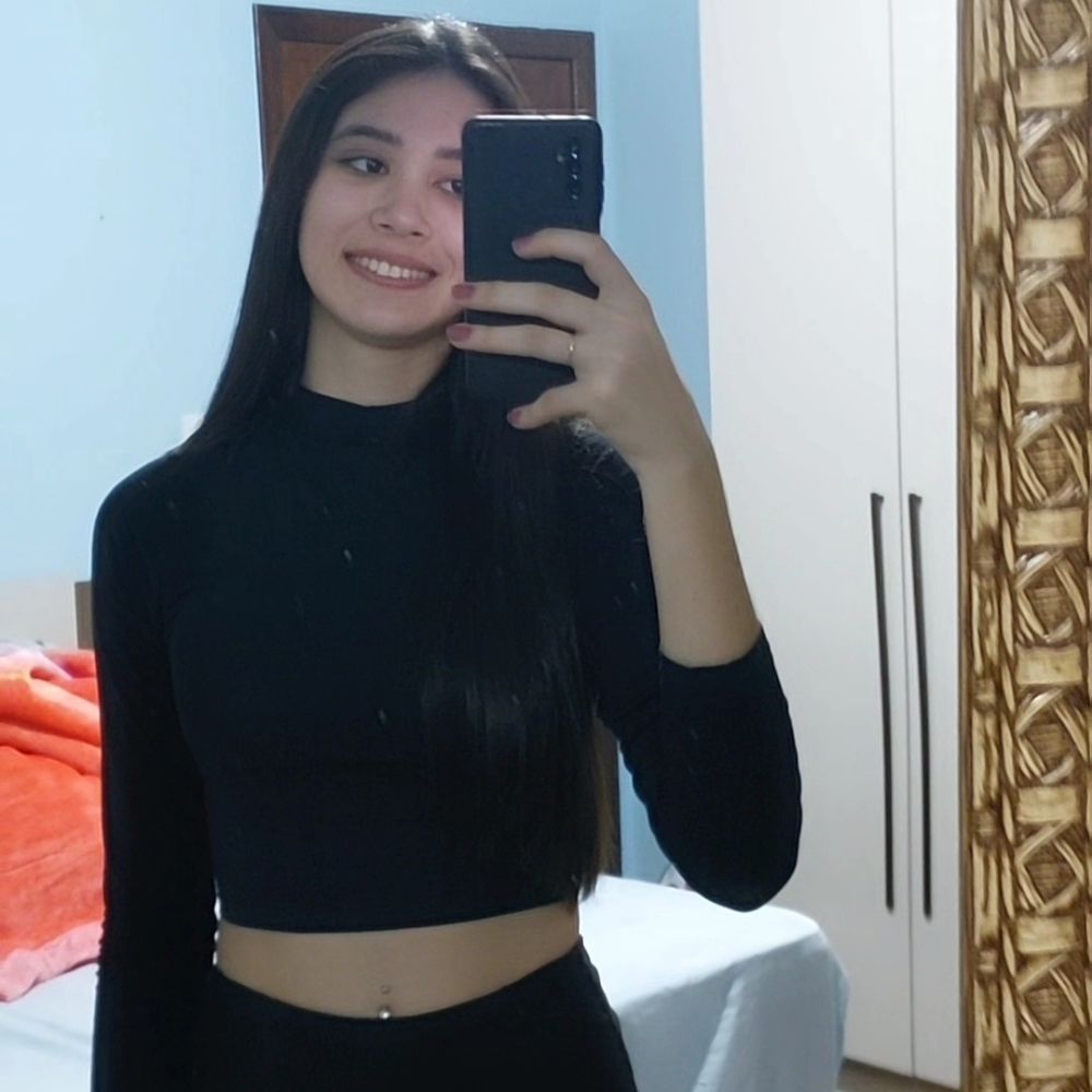 Aline Azevedo 