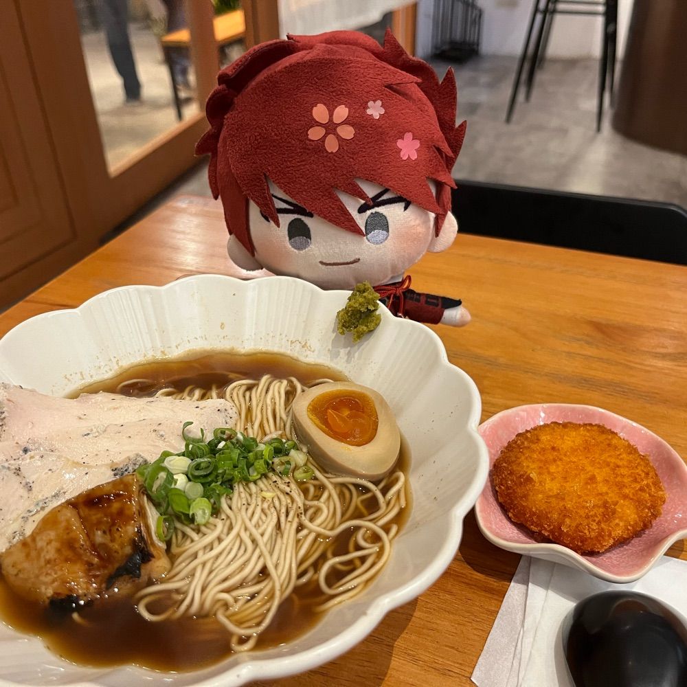 🇹🇼菱/_(:з」∠)_