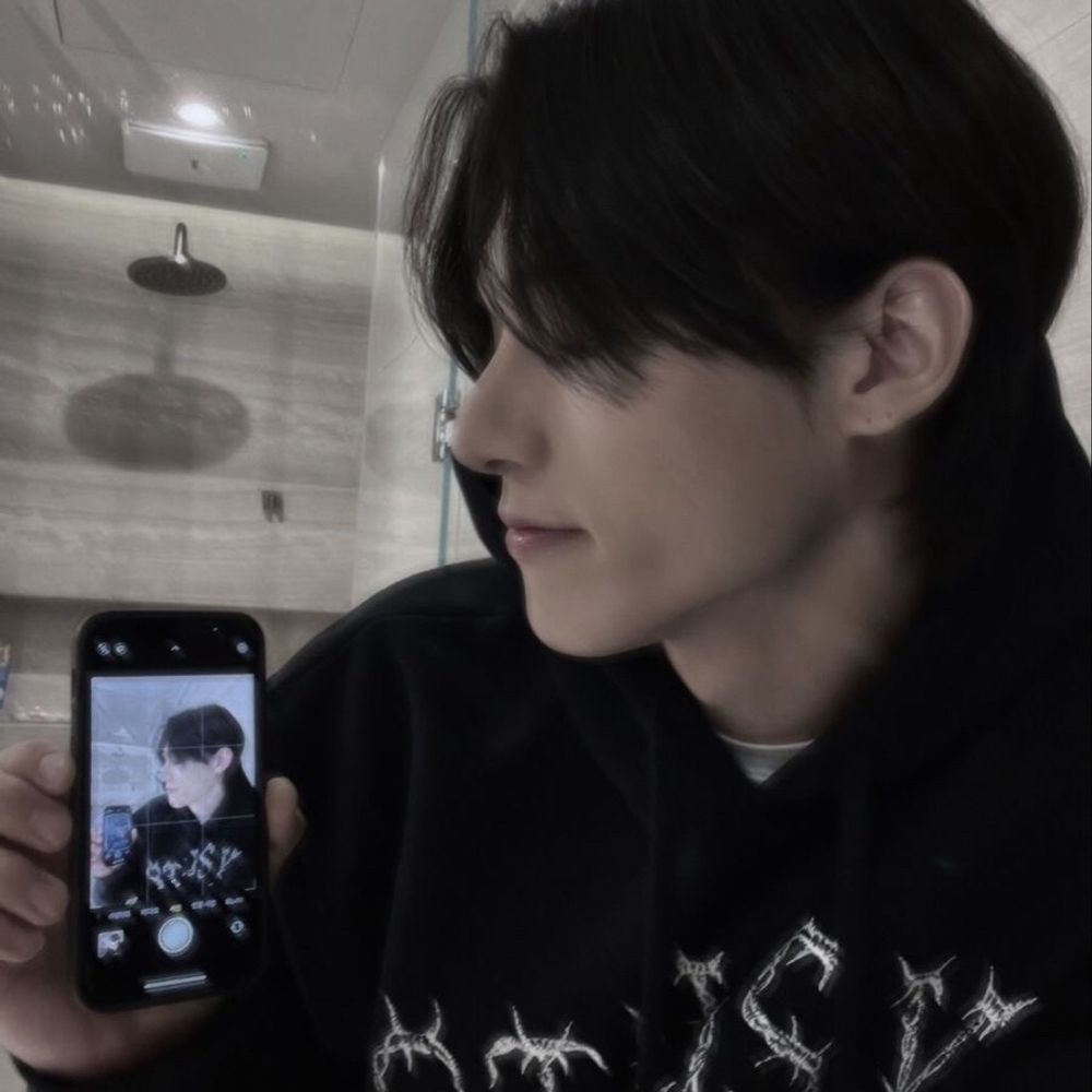 Samie ⋅˚₊‧ 