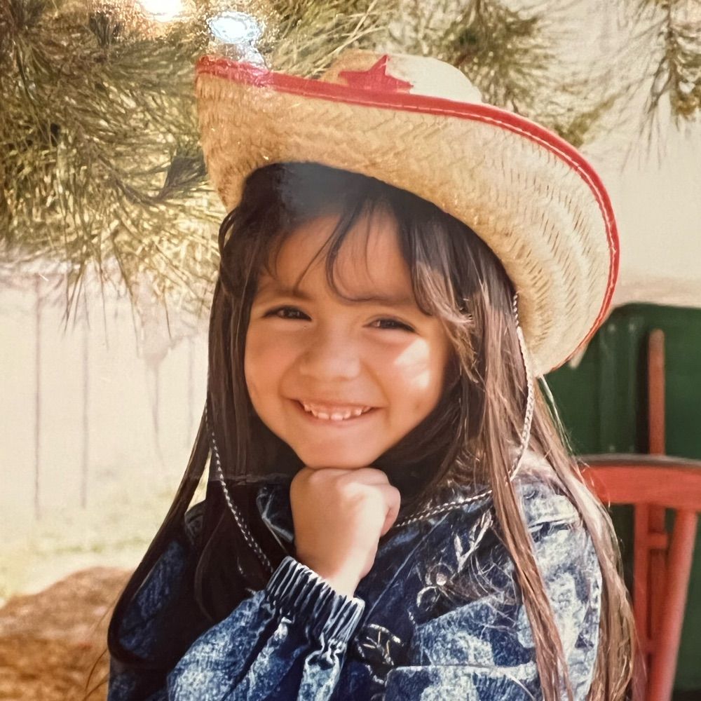 gabby || learn Latin American History, find new music 🇲🇽🧿