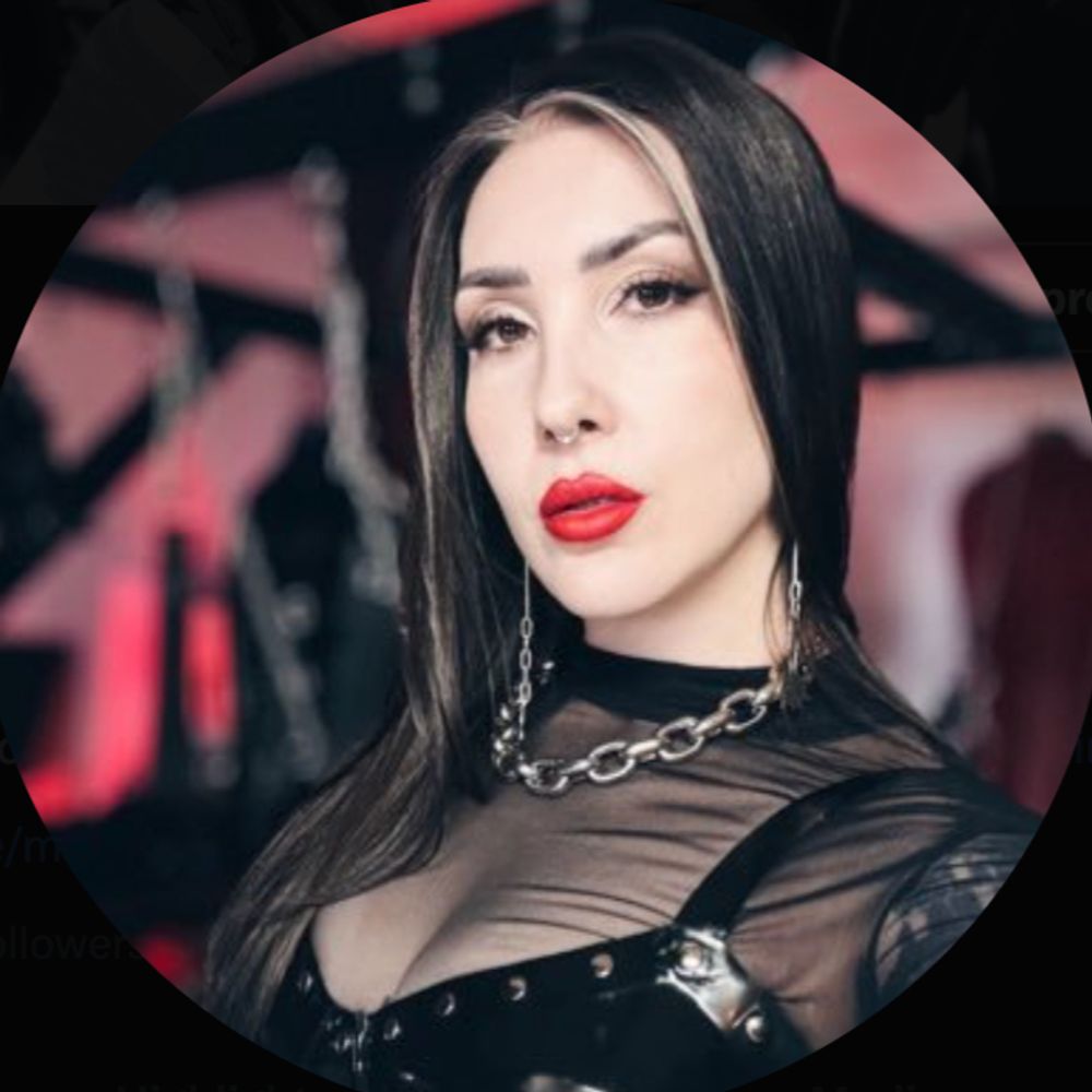 Miss Céline ✟ YYC ✟ Pro Domme