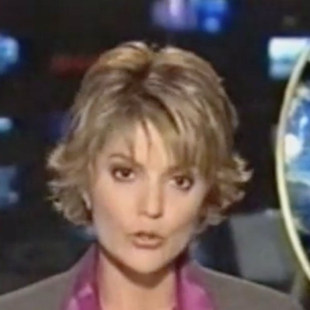 Sandra Sully AM