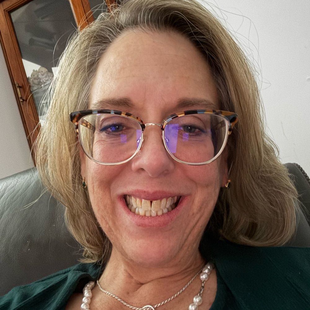 Shelly McNaughton she/her
