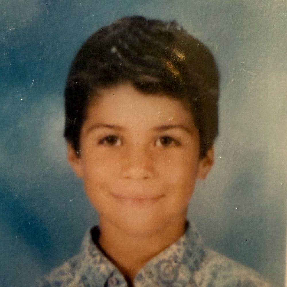 Edward González
