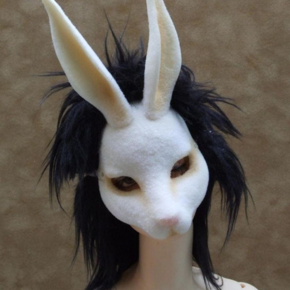 desireinchainz.bsky.social