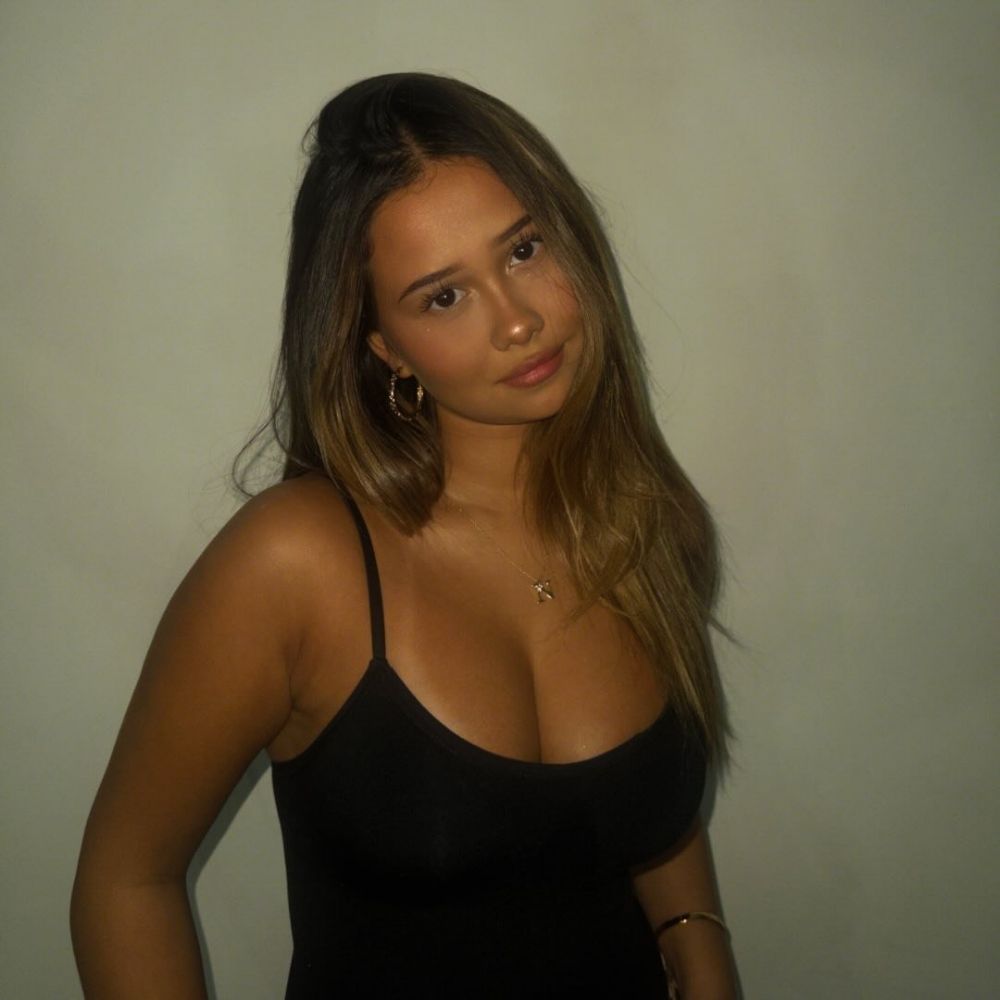 Nathália Costa