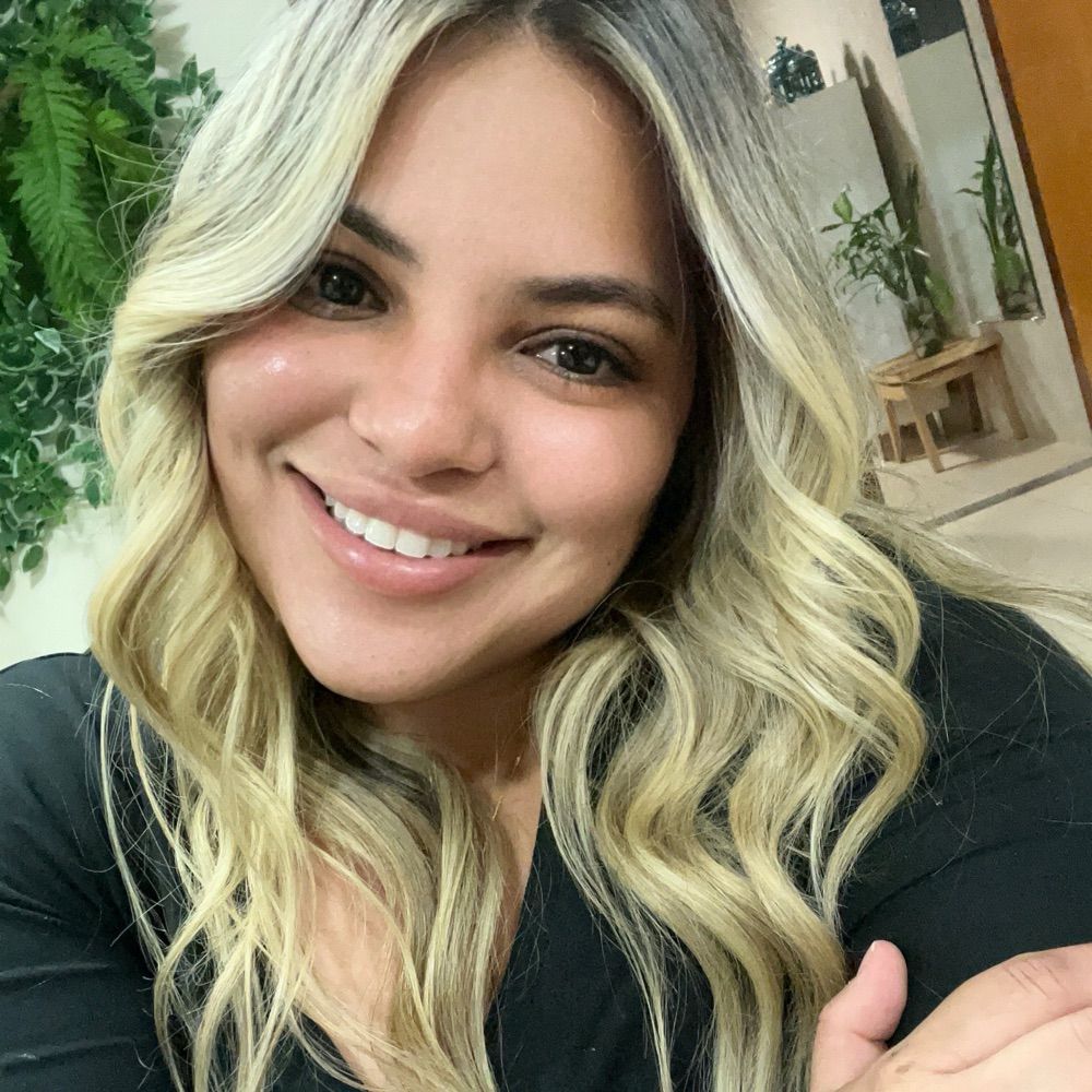 Tati Coutinho