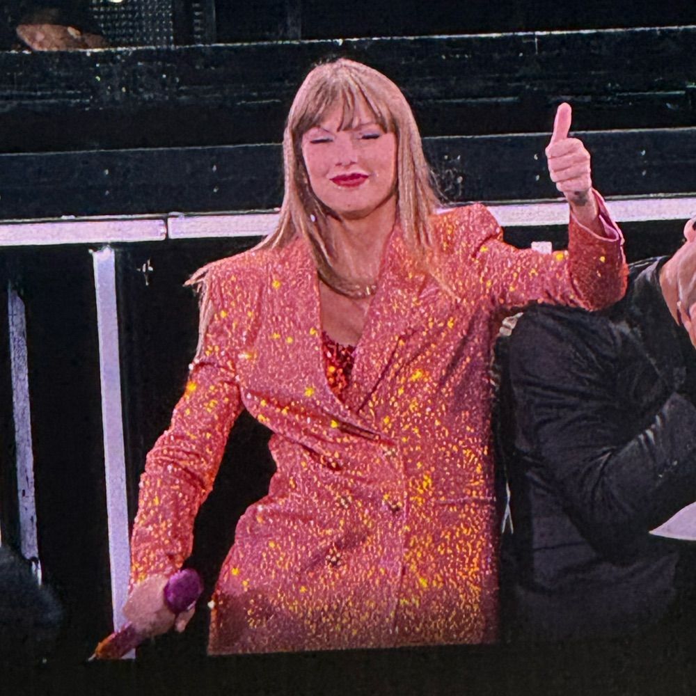 julia (taylor's version)