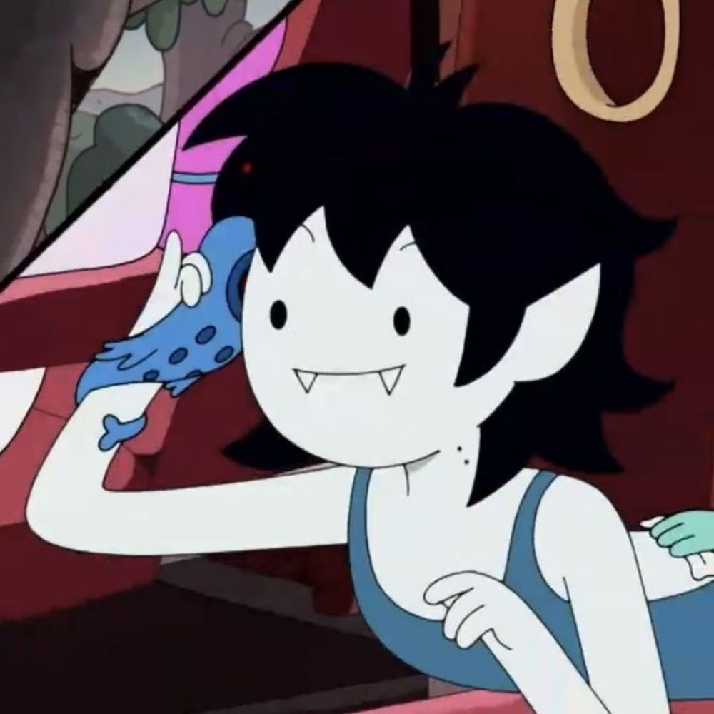 Elly's girlfriend 