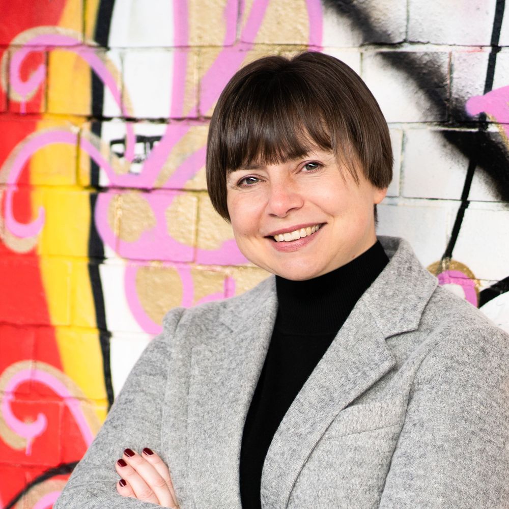 Dr Dominique Thompson