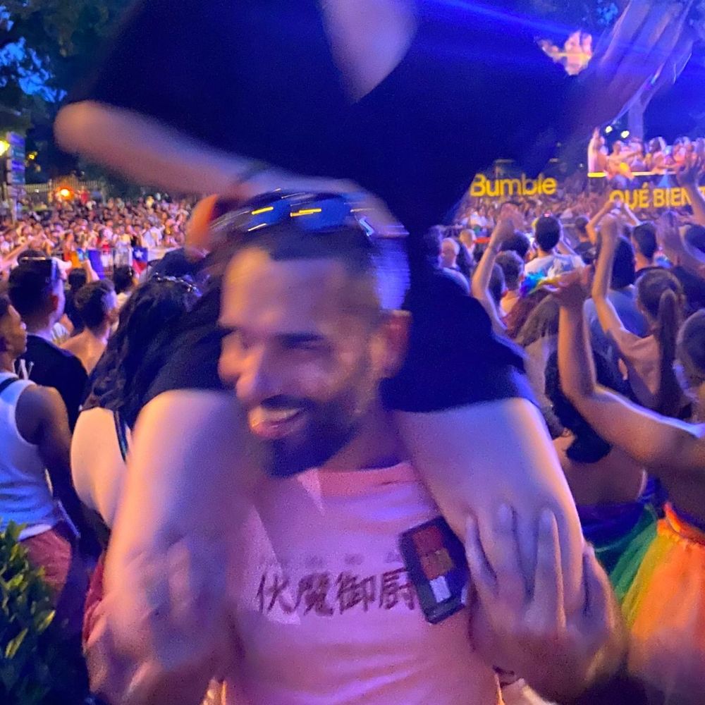 SrDopplegaenger 🏳️‍🌈🇮🇨💜 #BLM